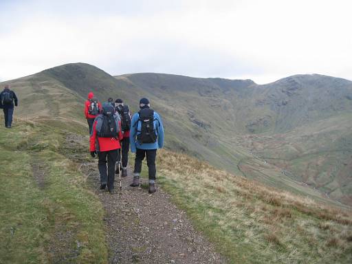 13_07-1.jpg - Climbing to the Fairfield Horseshoe. At this point the warmth has given way to wind.